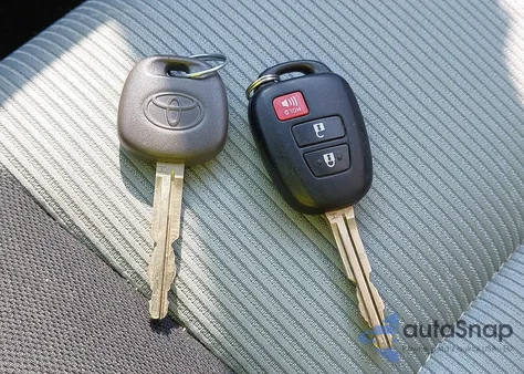 2015 Toyota Prius C Two from USA, damaged, VIN JTDKDTB36F1114982